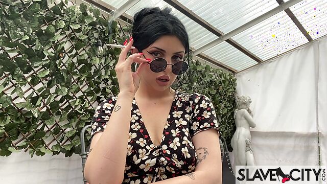 Mistress Glamorous 