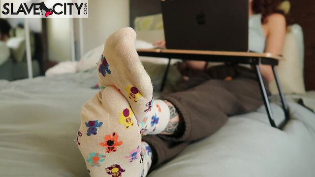 Brat Kat Teases Dirty Suckers With Her Hot Feet And Socks Foot Fetish