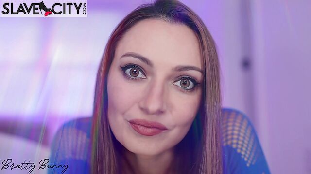 Hot Girl With Big Tits Shares Stories About Hairy Dicks - Focus On Me